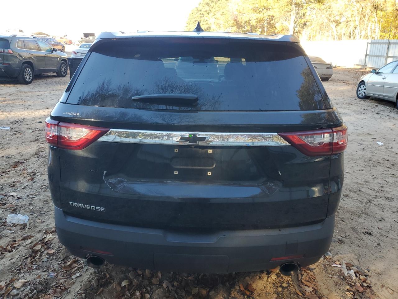 CHEVROLET TRAVERSE LS