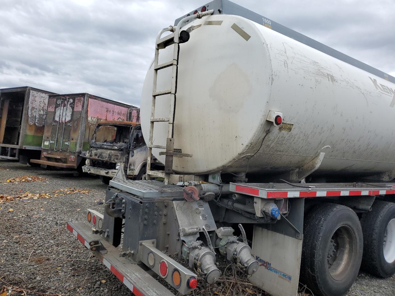 Lot #3291569918 2018 PETERBILT TRACTOR 567