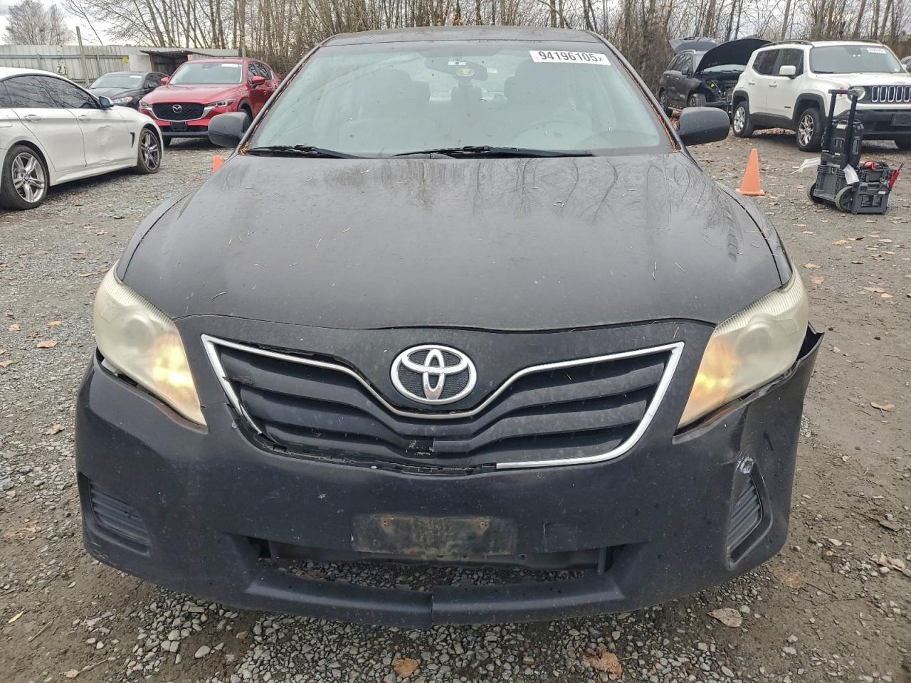 TOYOTA CAMRY BASE