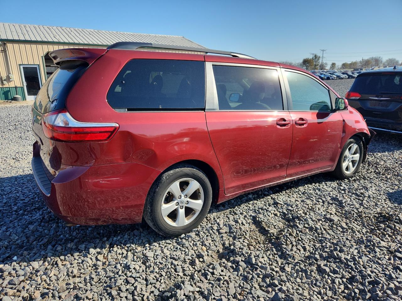 Lot #3294598036 2015 TOYOTA SIENNA LE