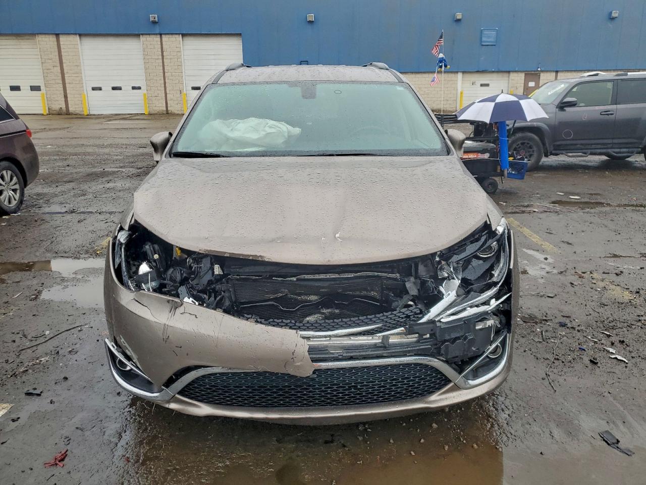 CHRYSLER PACIFICA TOURING L