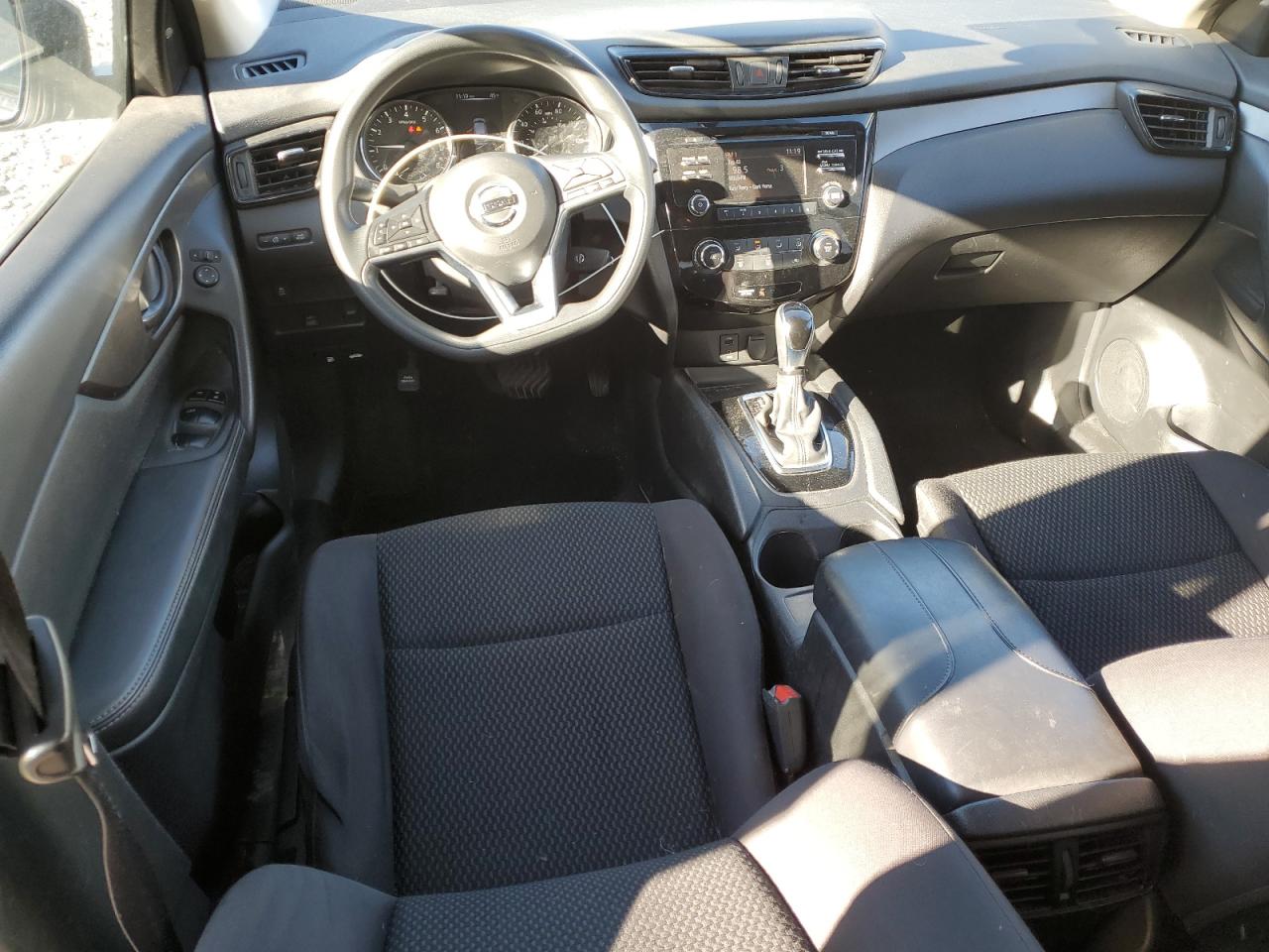 NISSAN ROGUE SPORT S