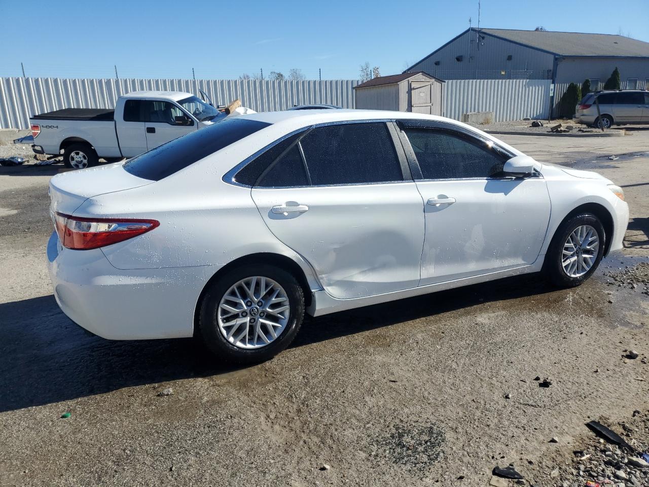 TOYOTA CAMRY LE