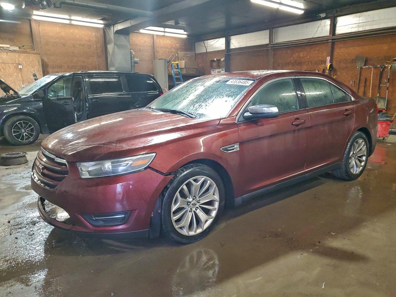 Lot #3294167943 2015 FORD TAURUS LIM