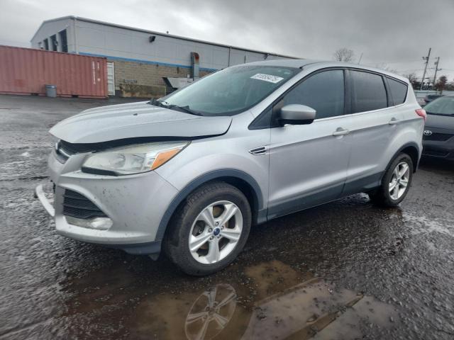 Global Auto Auctions: 2016 FORD ESCAPE SE