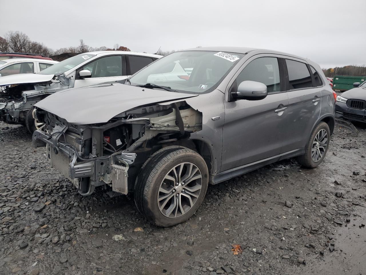 MITSUBISHI OUTLANDER ES