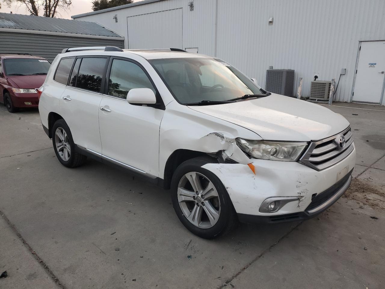 TOYOTA HIGHLANDER LIMITED