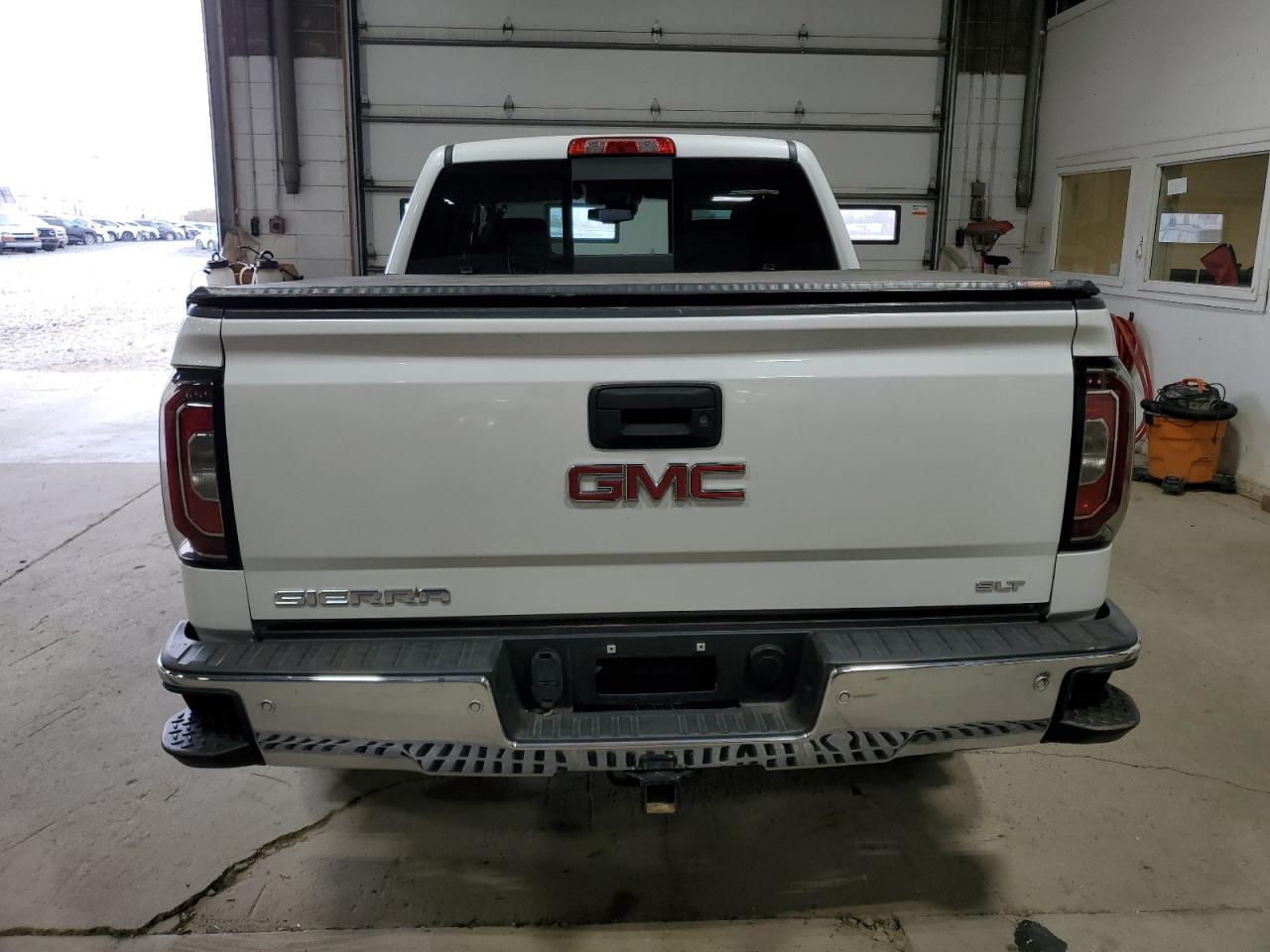 GMC SIERRA K1500 SLT