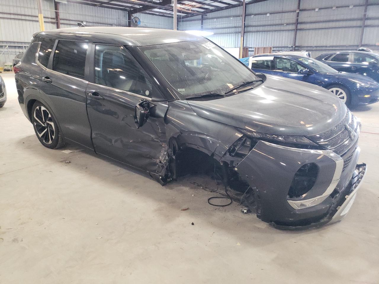 MITSUBISHI OUTLANDER SE