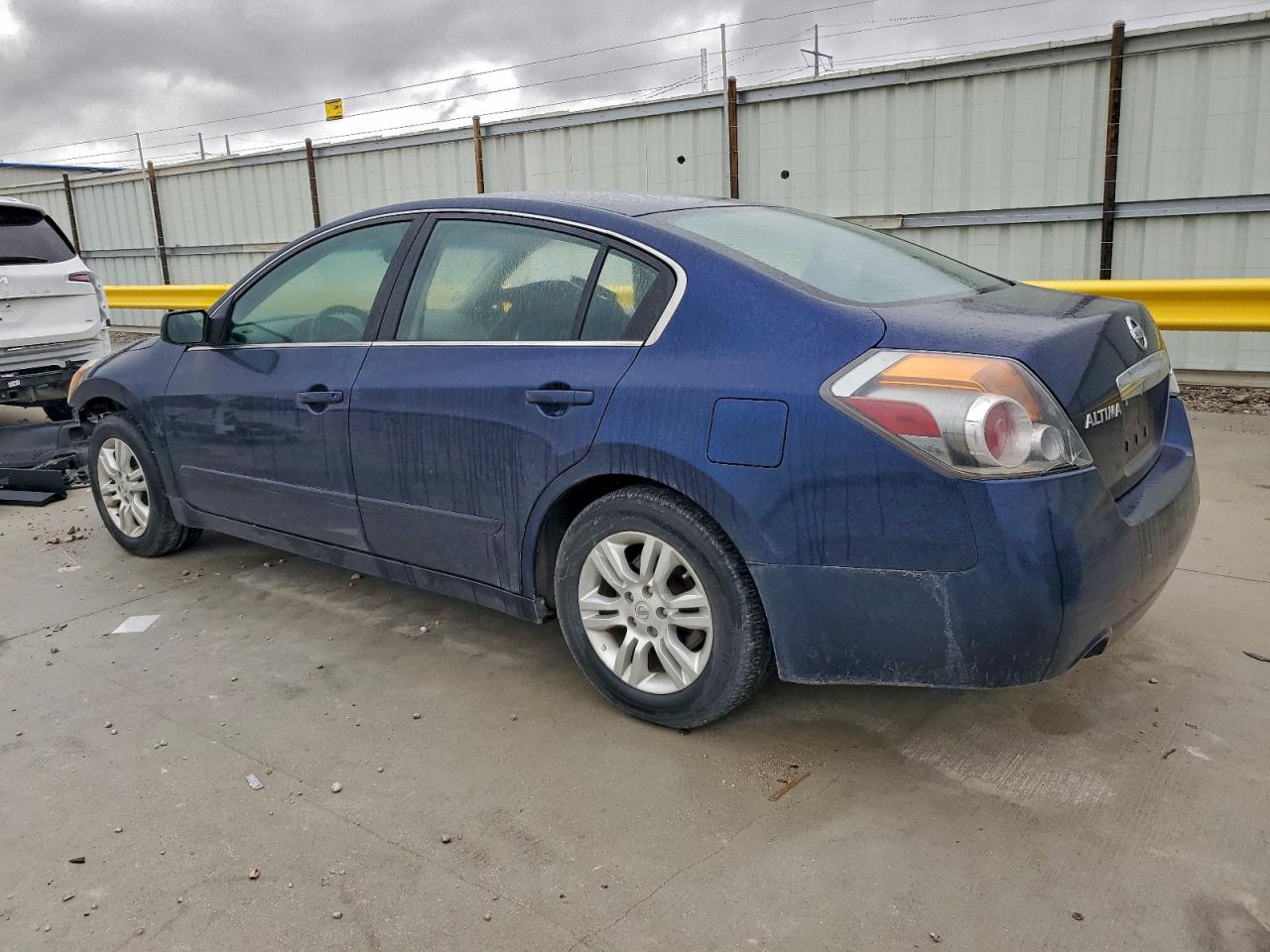NISSAN ALTIMA BASE