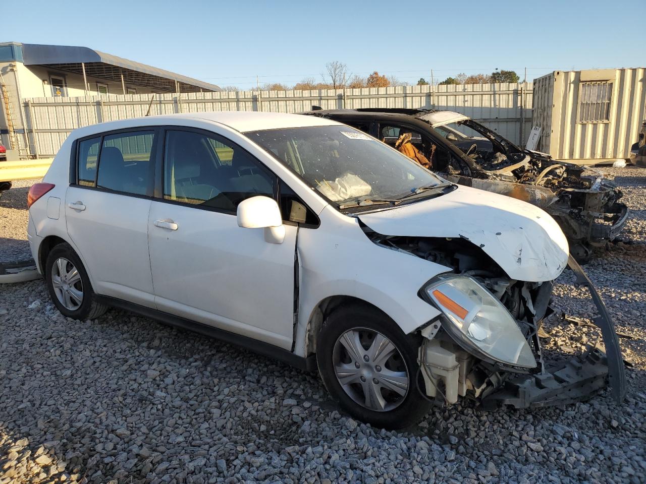 Lot #3309583591 2011 NISSAN VERSA S