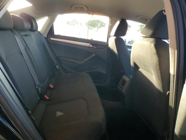 2015 VOLKSWAGEN PASSAT S 1VWAT7A38FC070296