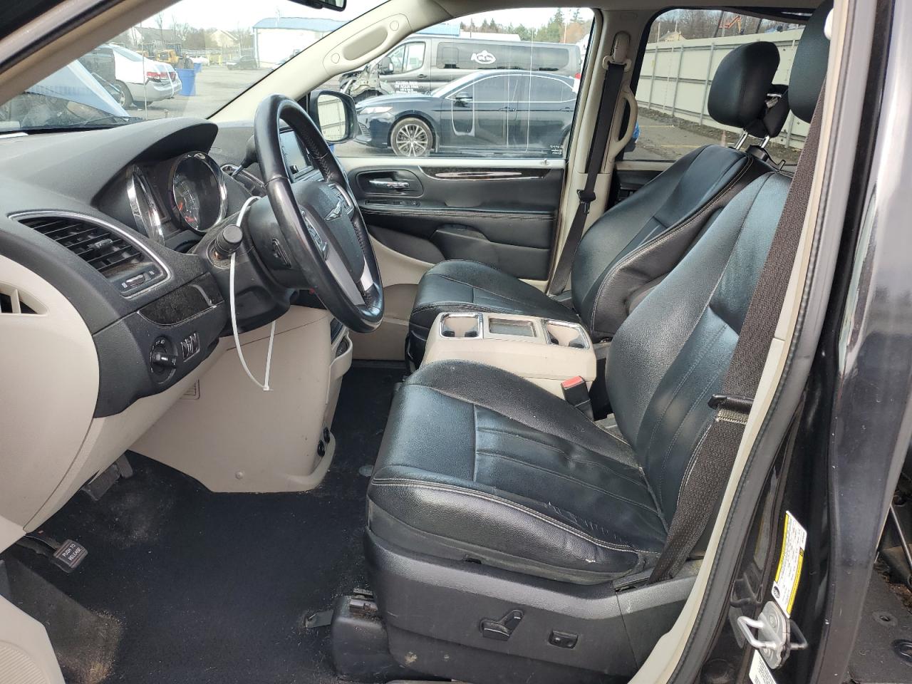 CHRYSLER TOWN & COUNTRY TOURING