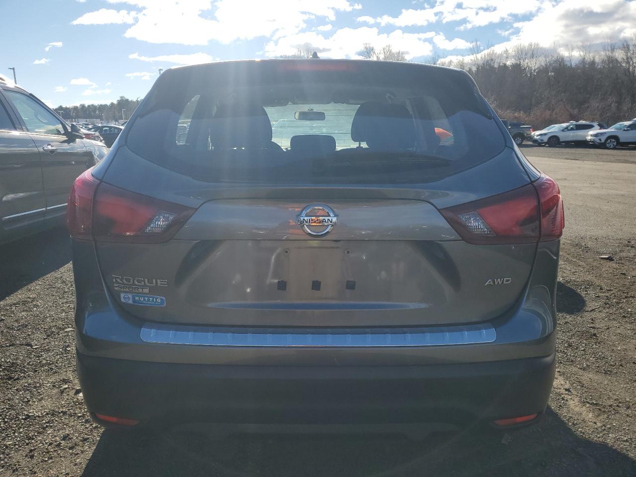 NISSAN ROGUE SPORT S