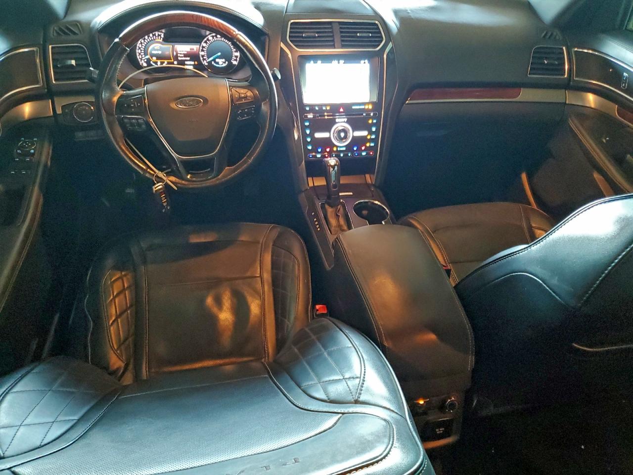 FORD EXPLORER PLATINUM