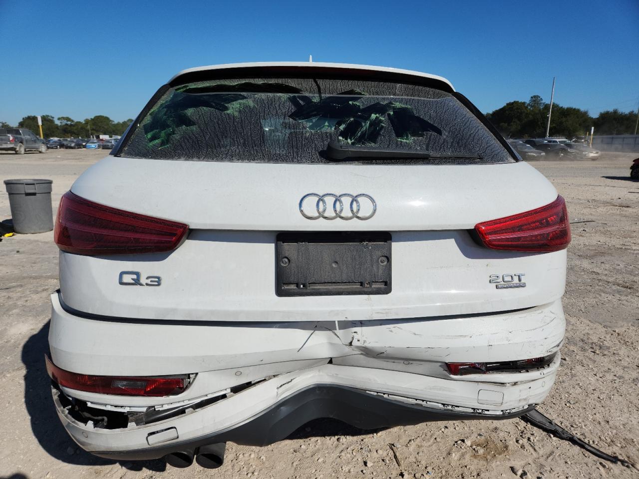 AUDI Q3 PREMIUM PLUS