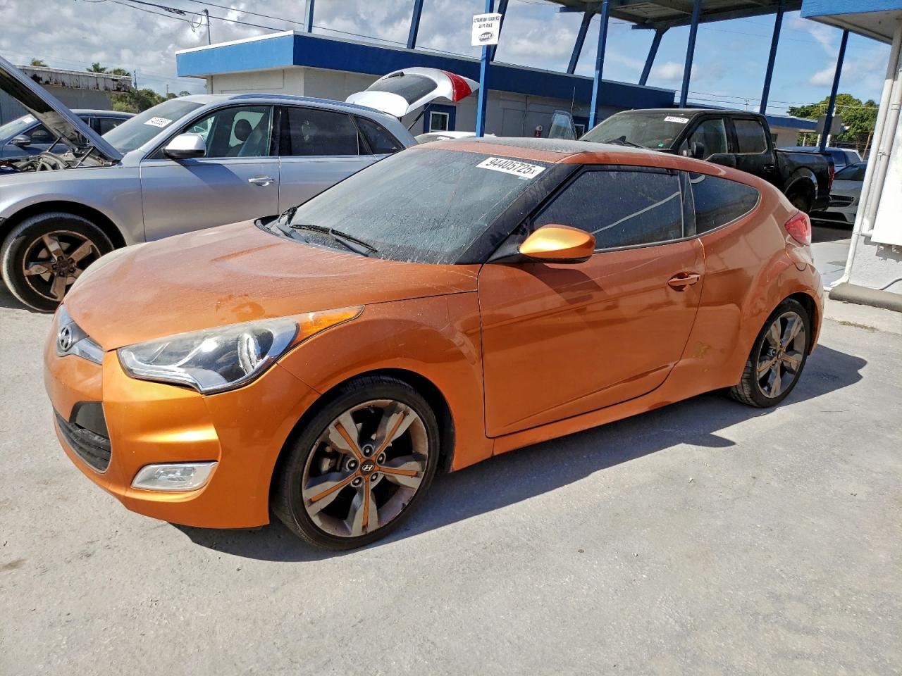 HYUNDAI VELOSTER