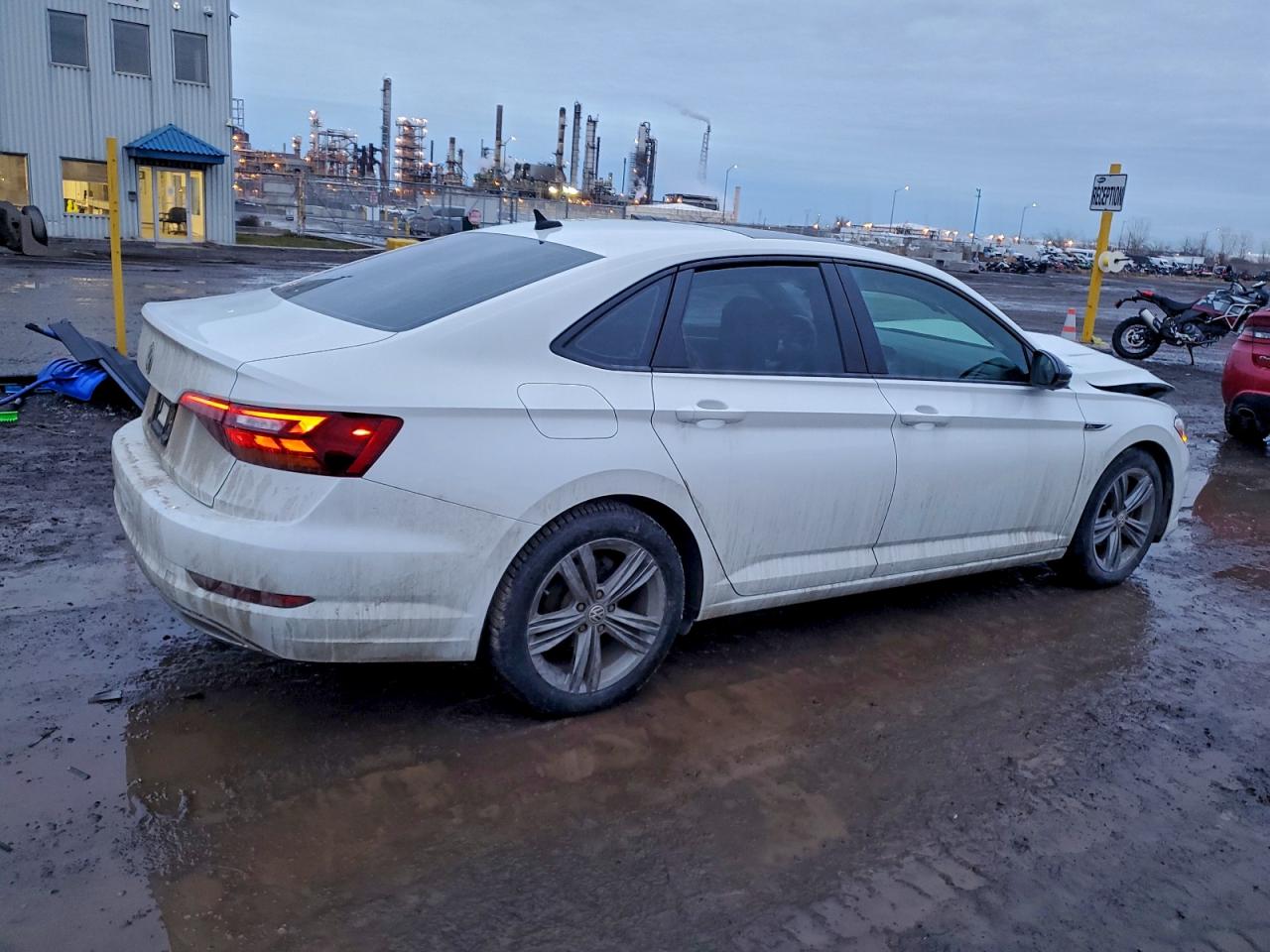 VOLKSWAGEN JETTA HIGHLINE