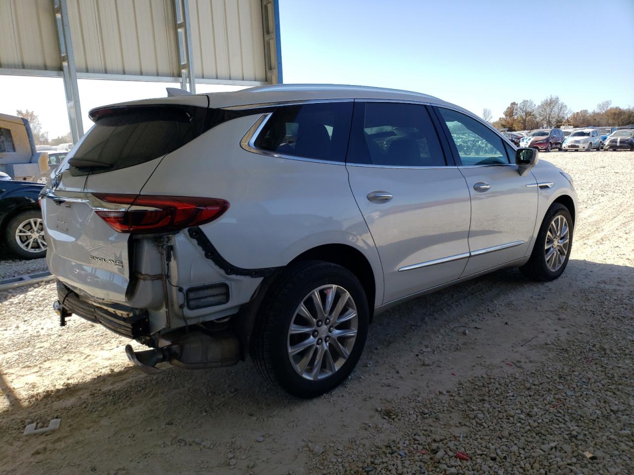 BUICK ENCLAVE ESSENCE