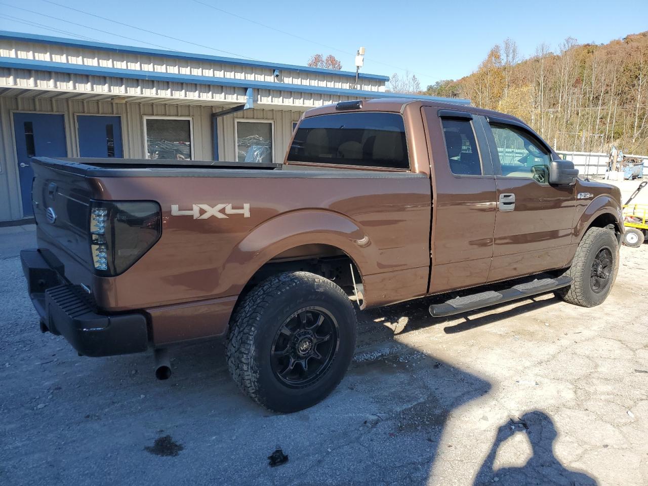 FORD F-150 SUPER CAB
