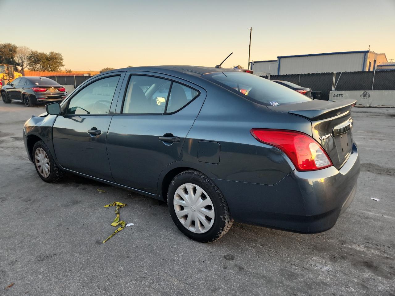 NISSAN VERSA S