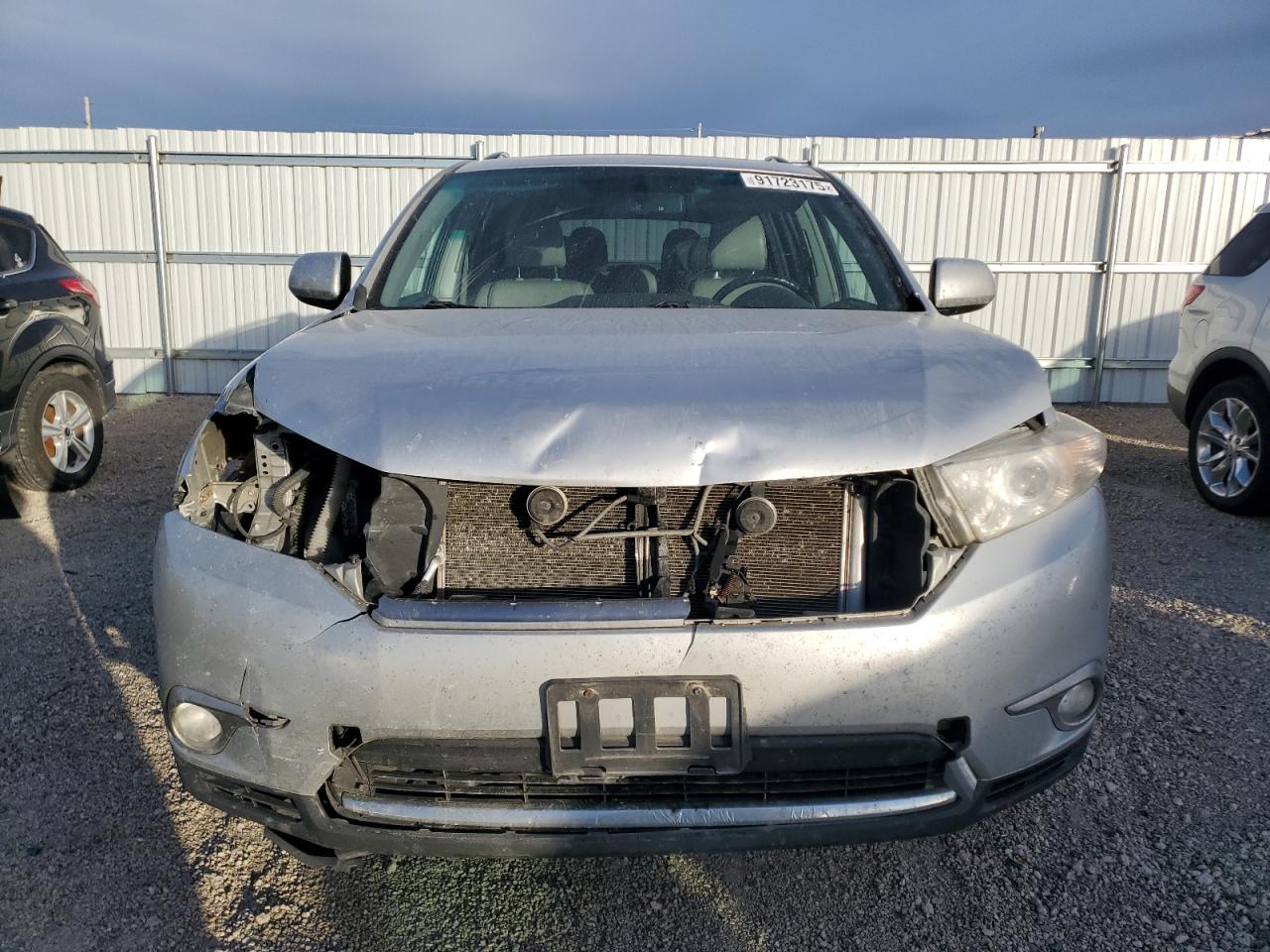 TOYOTA HIGHLANDER BASE