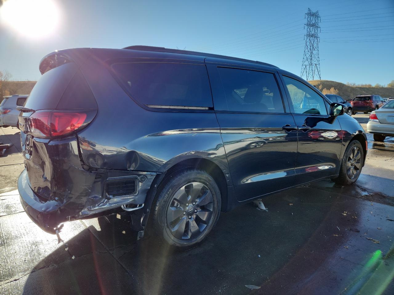 CHRYSLER PACIFICA HYBRID LIMITED