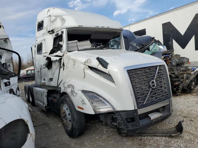 Global Auto Auctions: 2023 VOLVO VNL