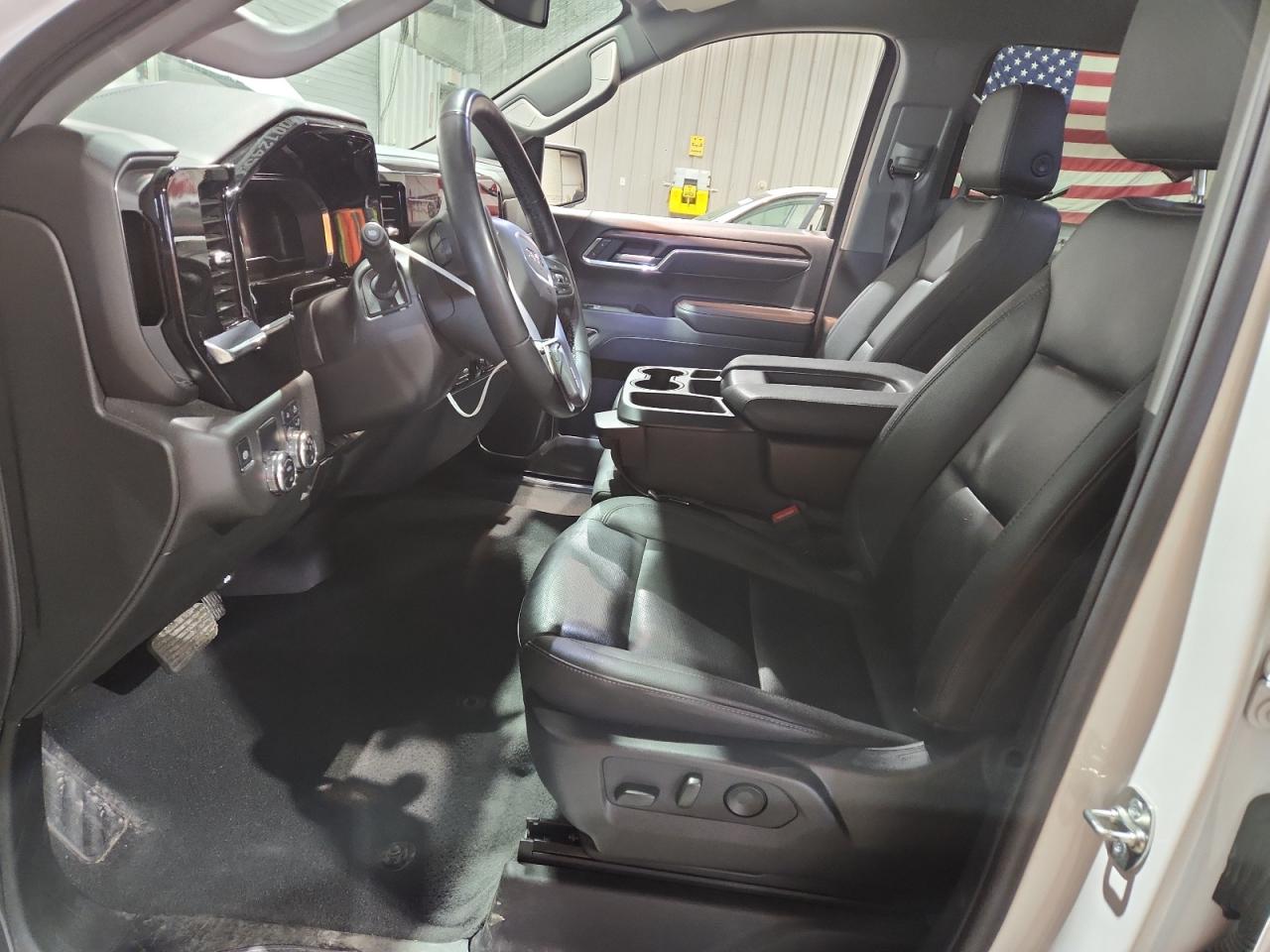 GMC SIERRA C1500 SLT