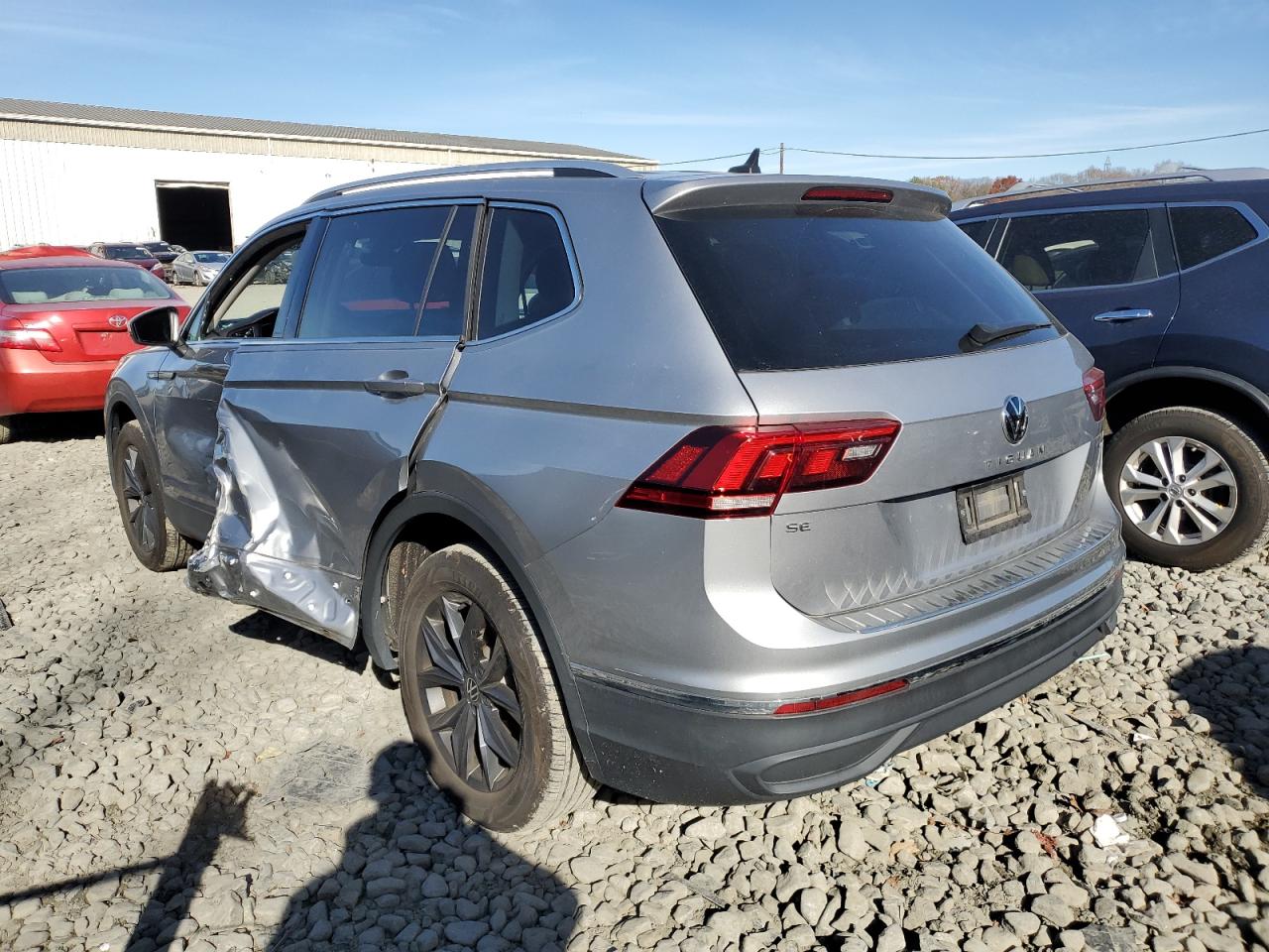 VOLKSWAGEN TIGUAN SE