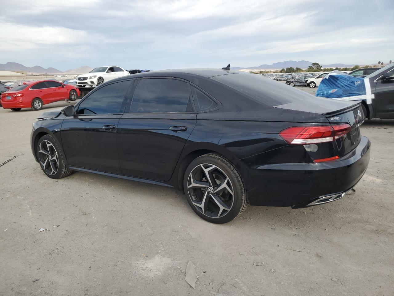 VOLKSWAGEN PASSAT R-LINE