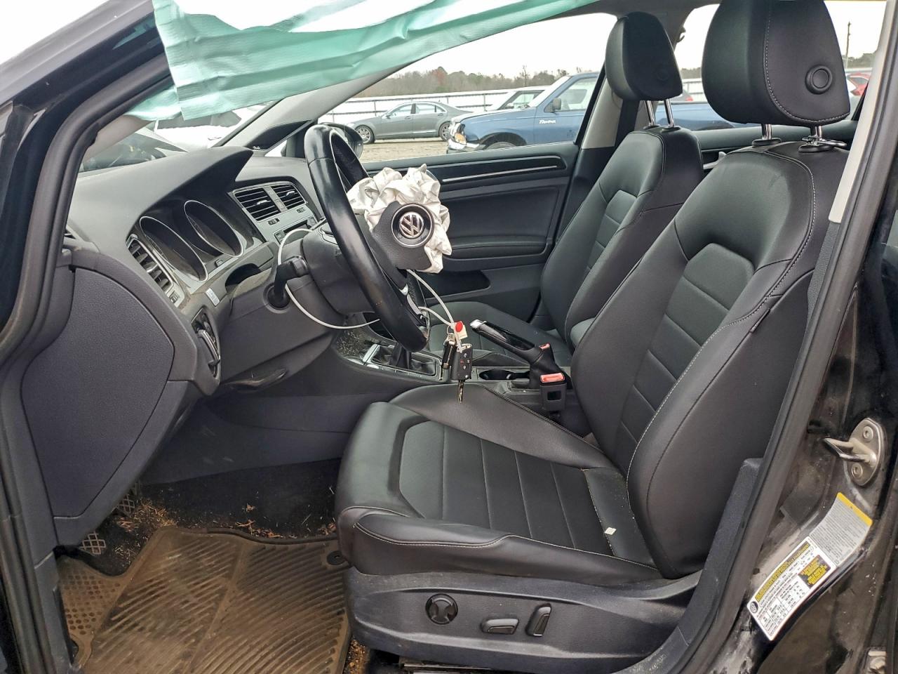 VOLKSWAGEN GOLF SPORTSVAN TDI S