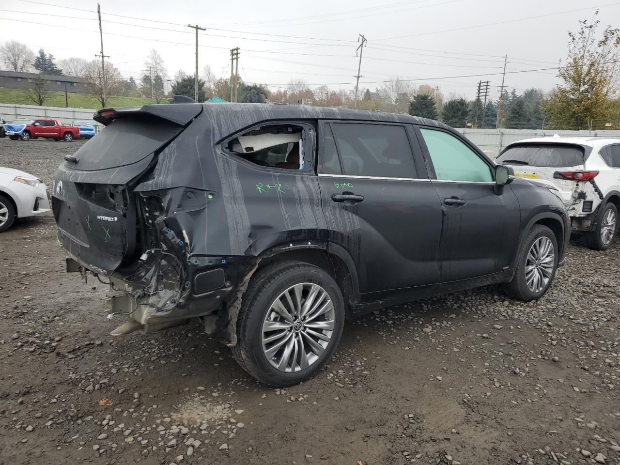 TOYOTA HIGHLANDER HYBRID PLATINUM