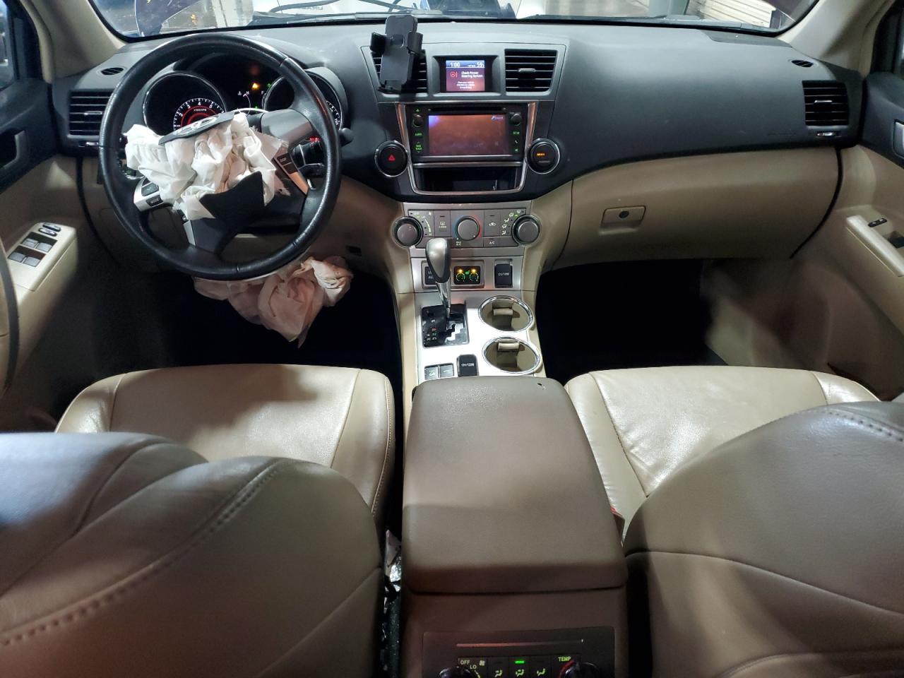 TOYOTA HIGHLANDER BASE