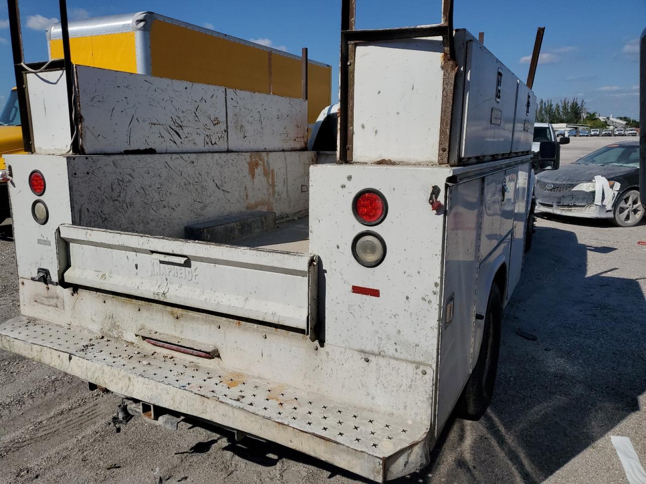 FORD F-350 SUPER DUTY