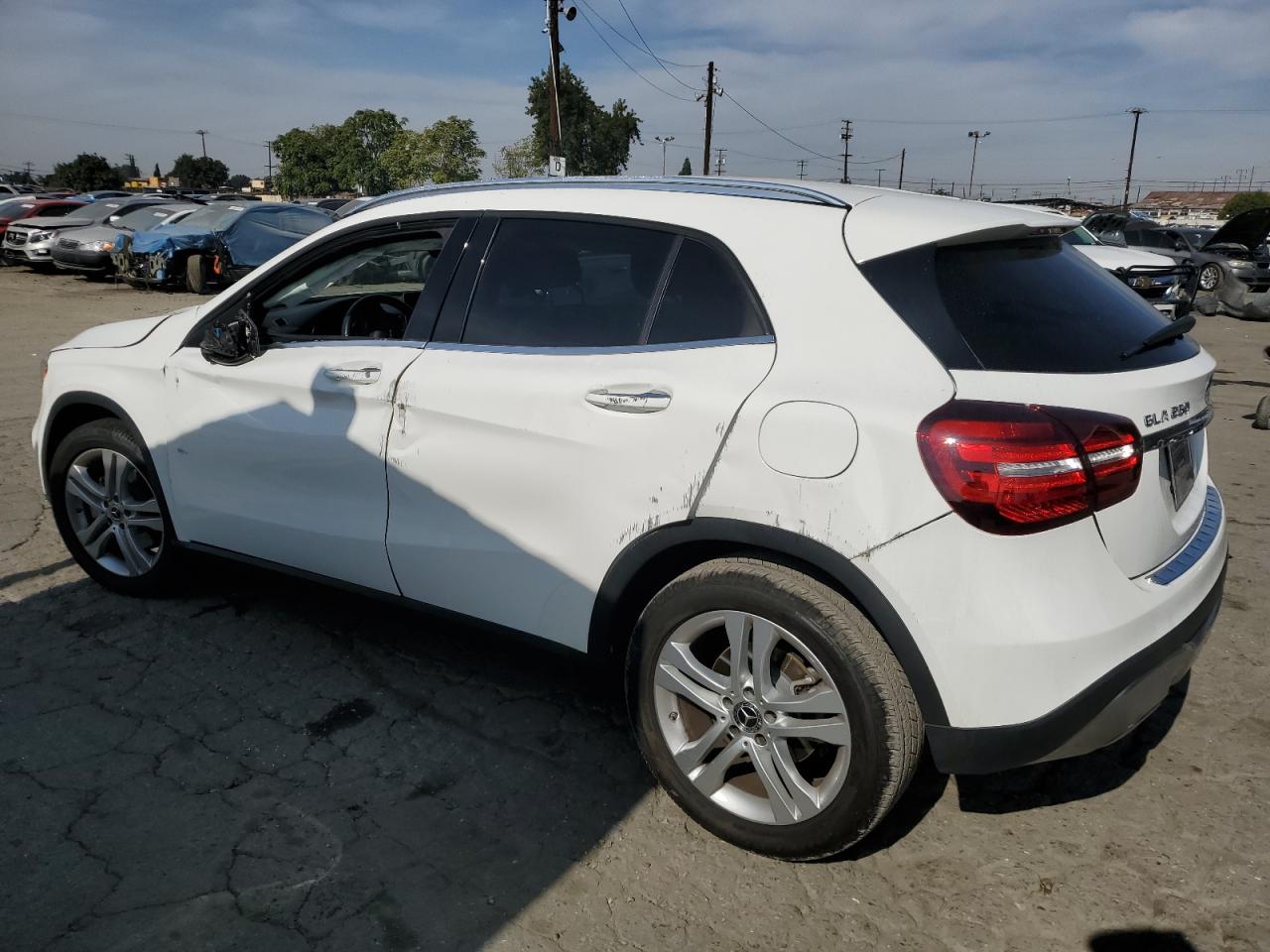 MERCEDES-BENZ GLA-CLASS 250