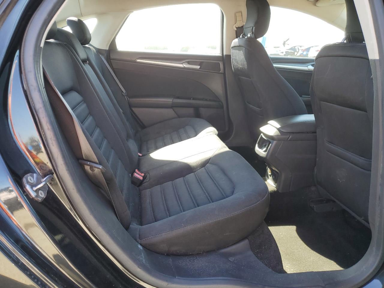 FORD FUSION SE HYBRID