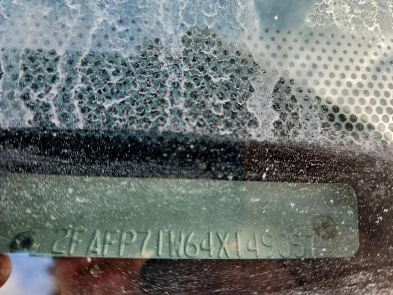 2004 FORD CROWN VICT #3304566471