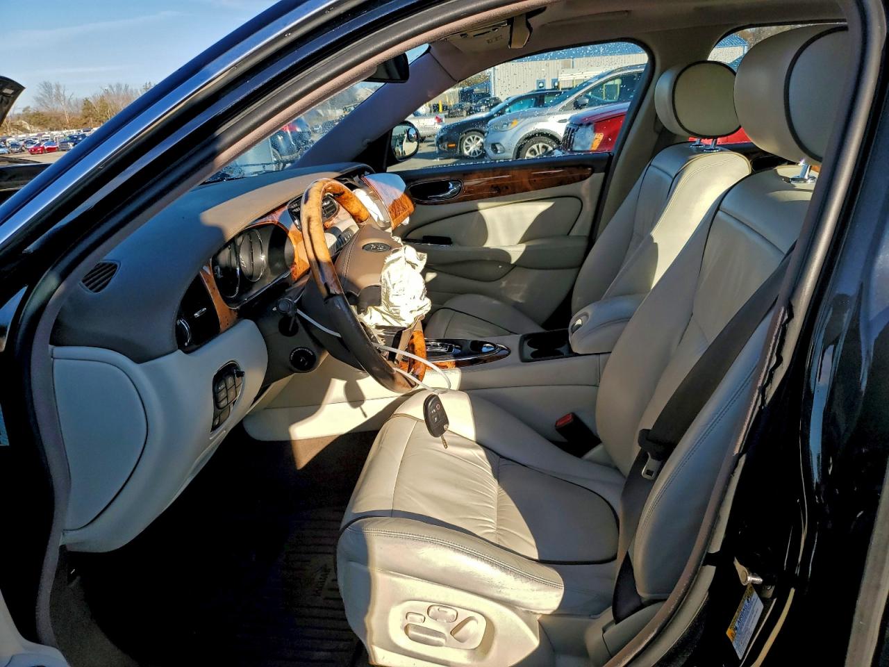 Lot #3311622219 2006 JAGUAR VANDENPLAS