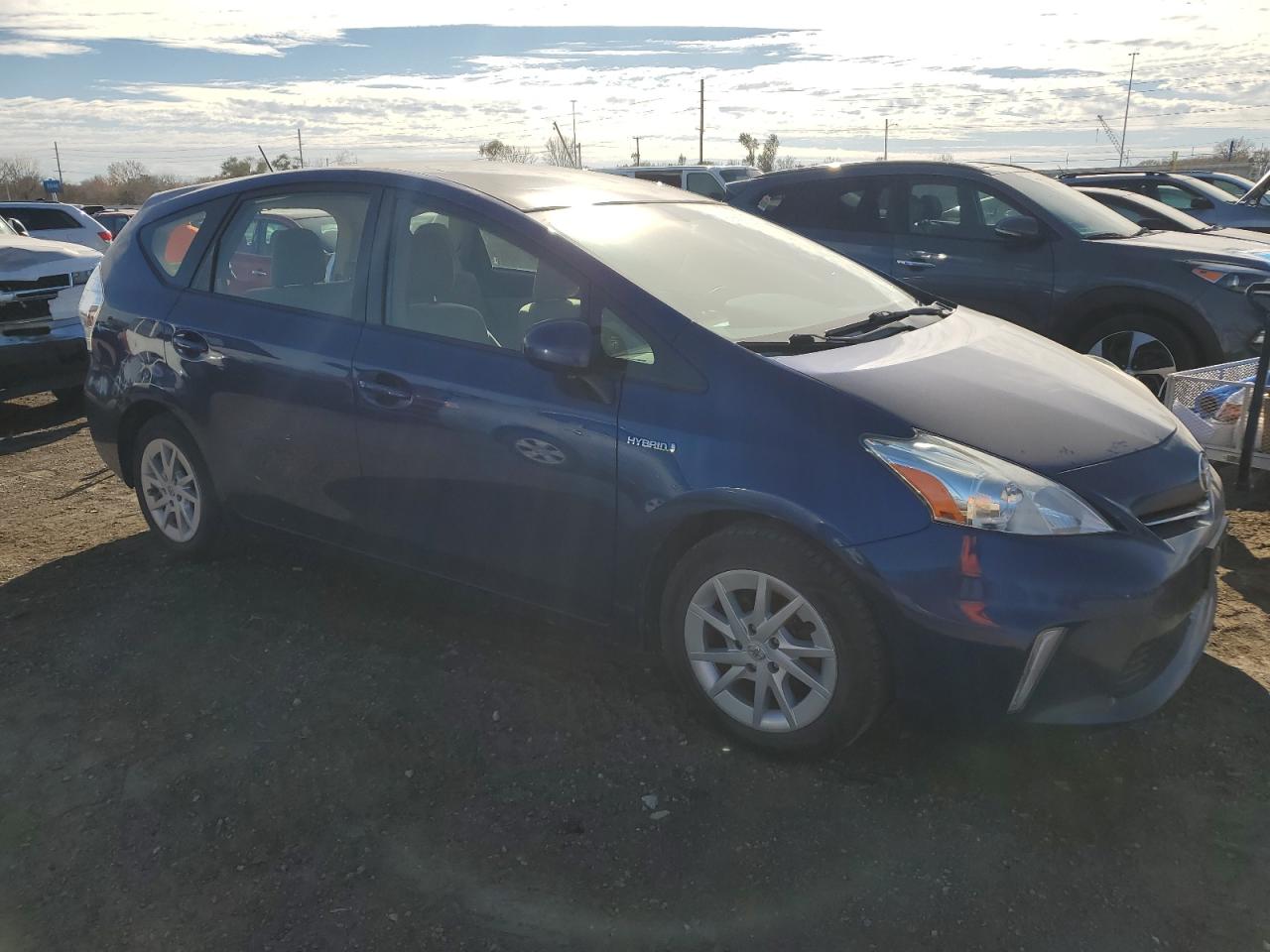 TOYOTA PRIUS V