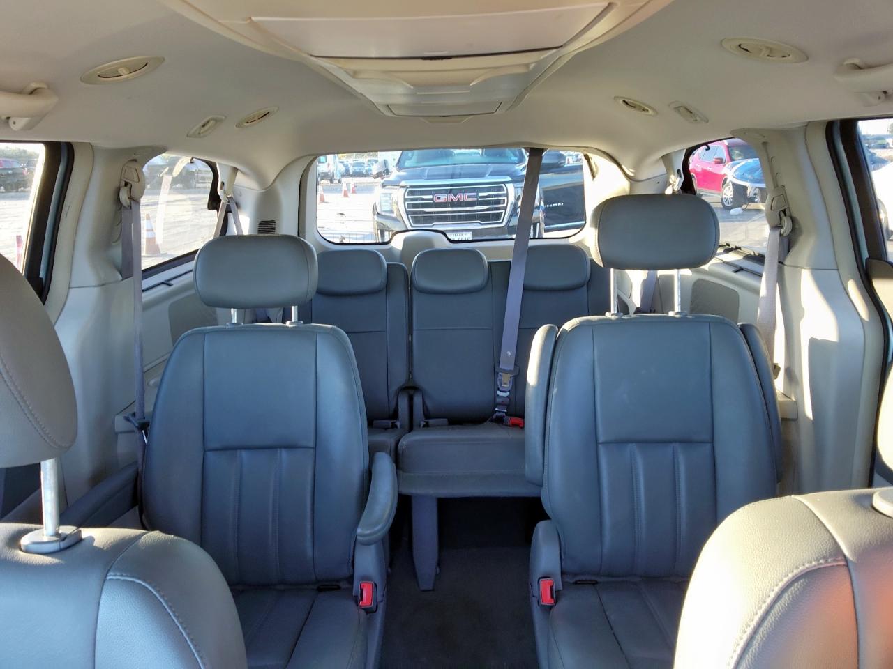 CHRYSLER TOWN & COUNTRY TOURING