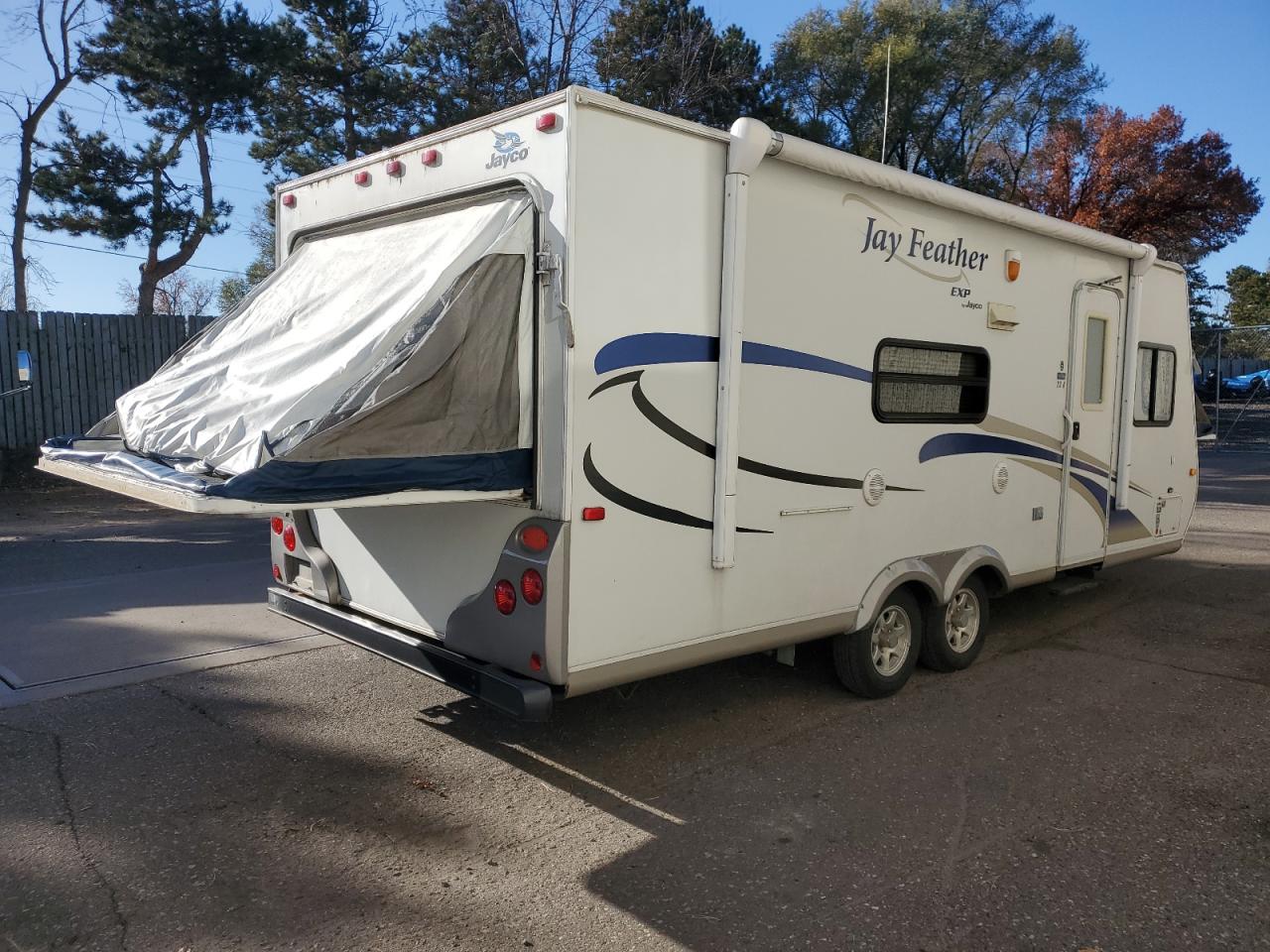 Lot #3285748678 2010 JAYCEE JAY FEATHE