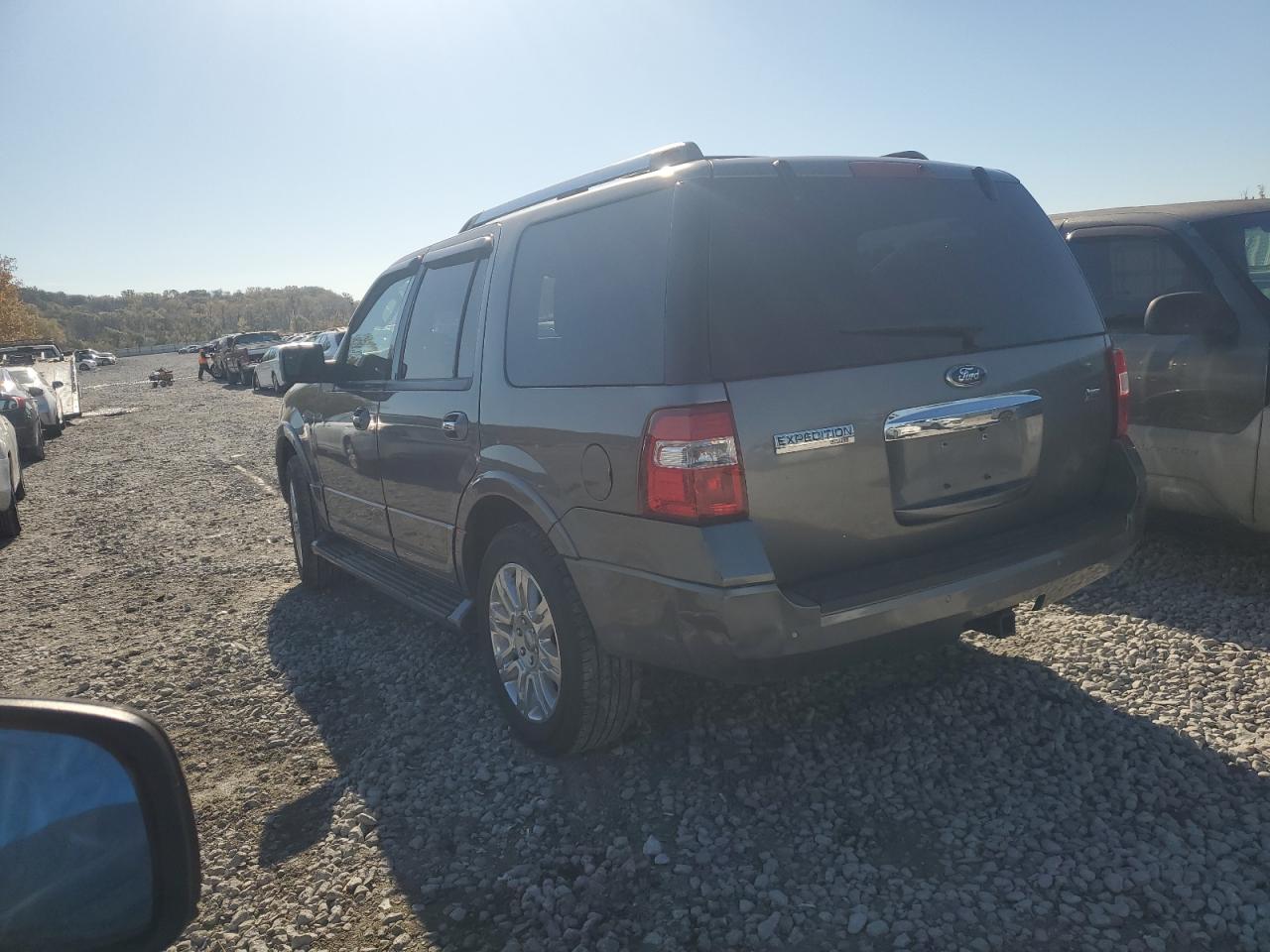 FORD EXPEDITION LIMITED