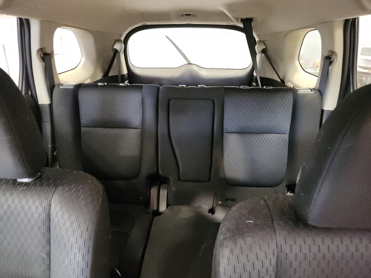 MITSUBISHI OUTLANDER SE