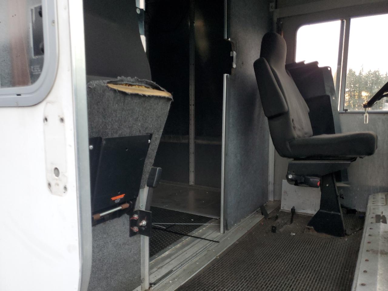 Lot #3292318296 2013 FORD F59