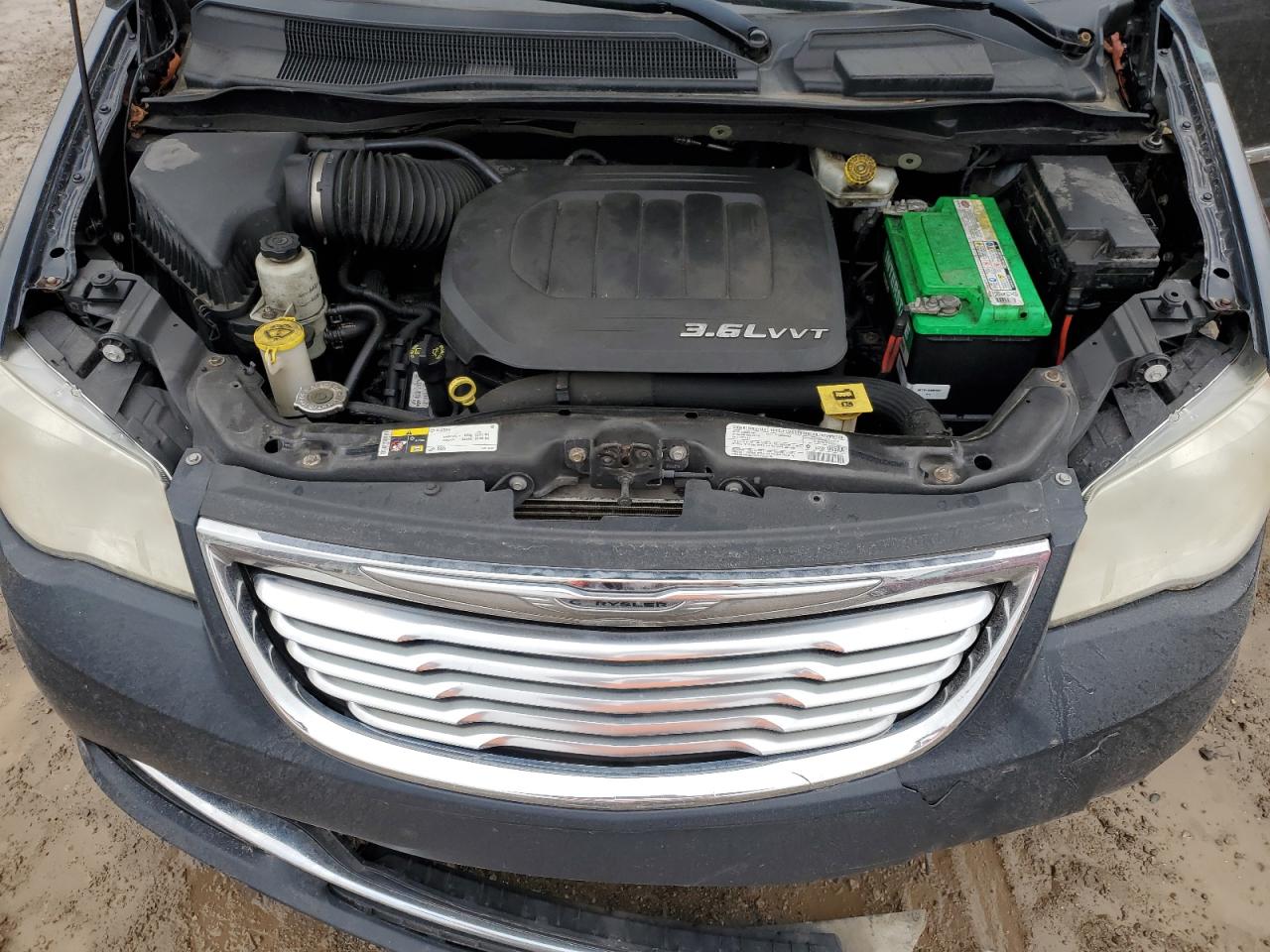 CHRYSLER TOWN & COUNTRY TOURING