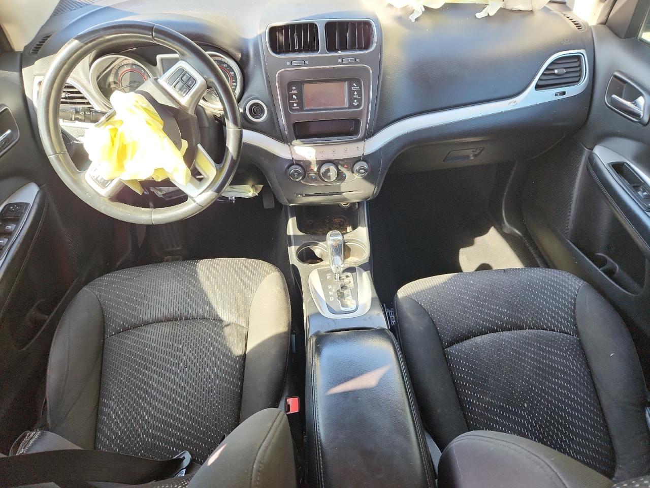 DODGE JOURNEY CROSSROAD