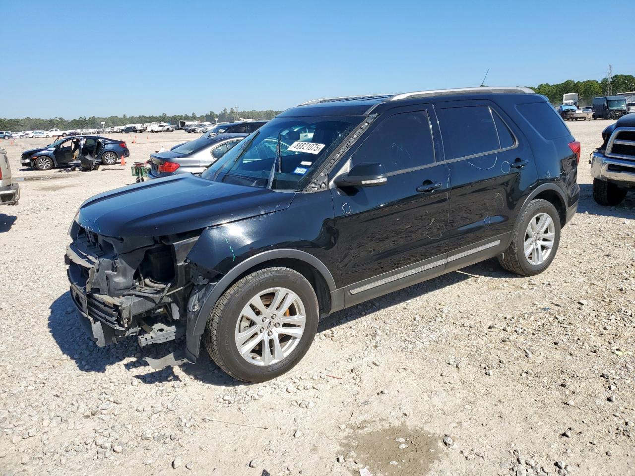 FORD EXPLORER XLT