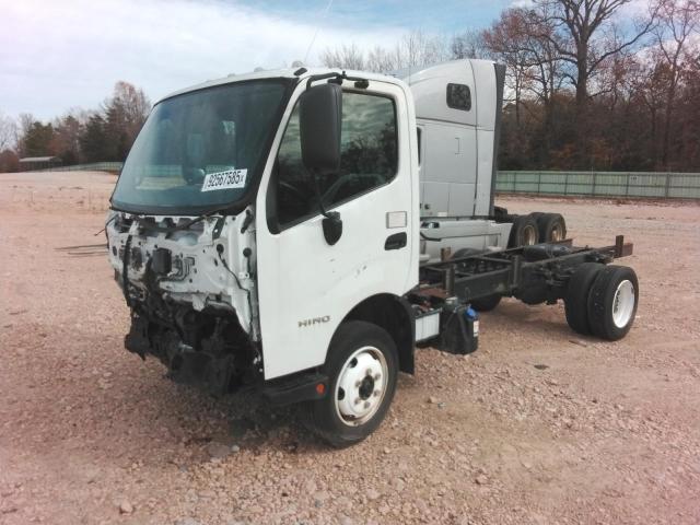 Global Auto Auctions: 2019 HINO 195