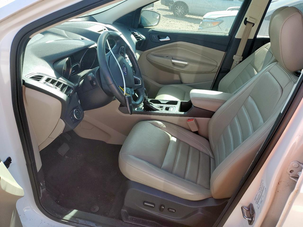 FORD ESCAPE TITANIUM